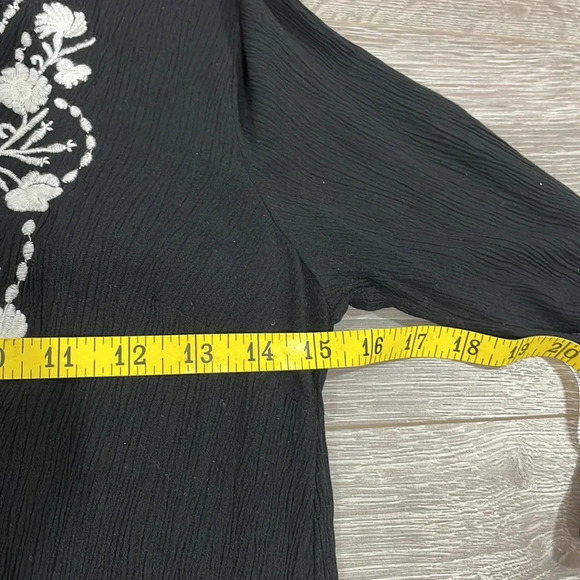 Old Navy Long Sleeve Embroidered Dress M - Picture 11 of 16